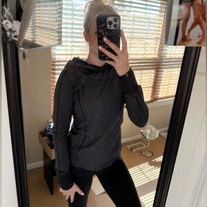 Women’s Small 4 Lululemon Gray Sweatshirt